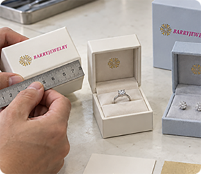 Approved packaging matched to finished jewelry pieces before the order is packed